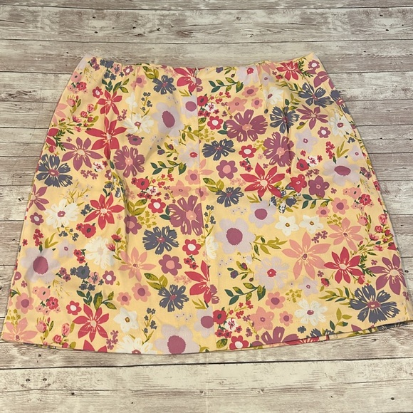 Love on a Hanger Yellow Floral Print A Line Mini Skirt - Picture 4 of 10